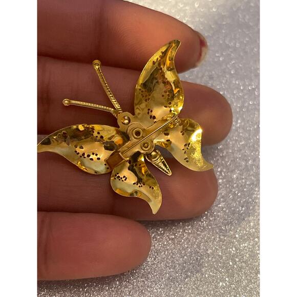 Vintage Butterfly Brooch Gold Tone Brooch Pin B#8 - Picture 2 of 3